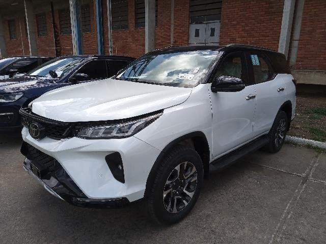 TOYOTA HILUX SW DIMOND AT 4MD 2.8 ANO 2024/2024